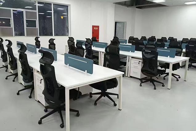 簡(jiǎn)約現(xiàn)代職員桌-13